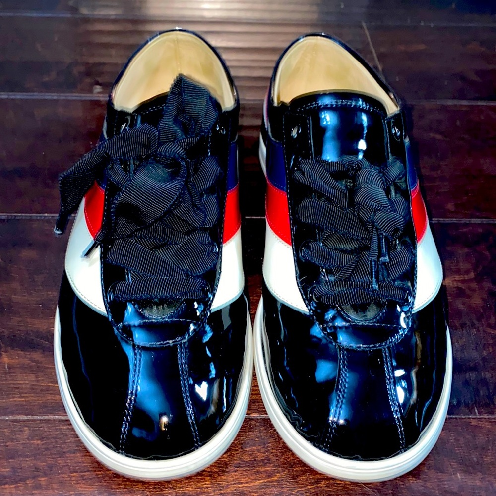 GUCCI
Patent Calfskin Web Falacer Sneakers Gucci Men size 6 Black